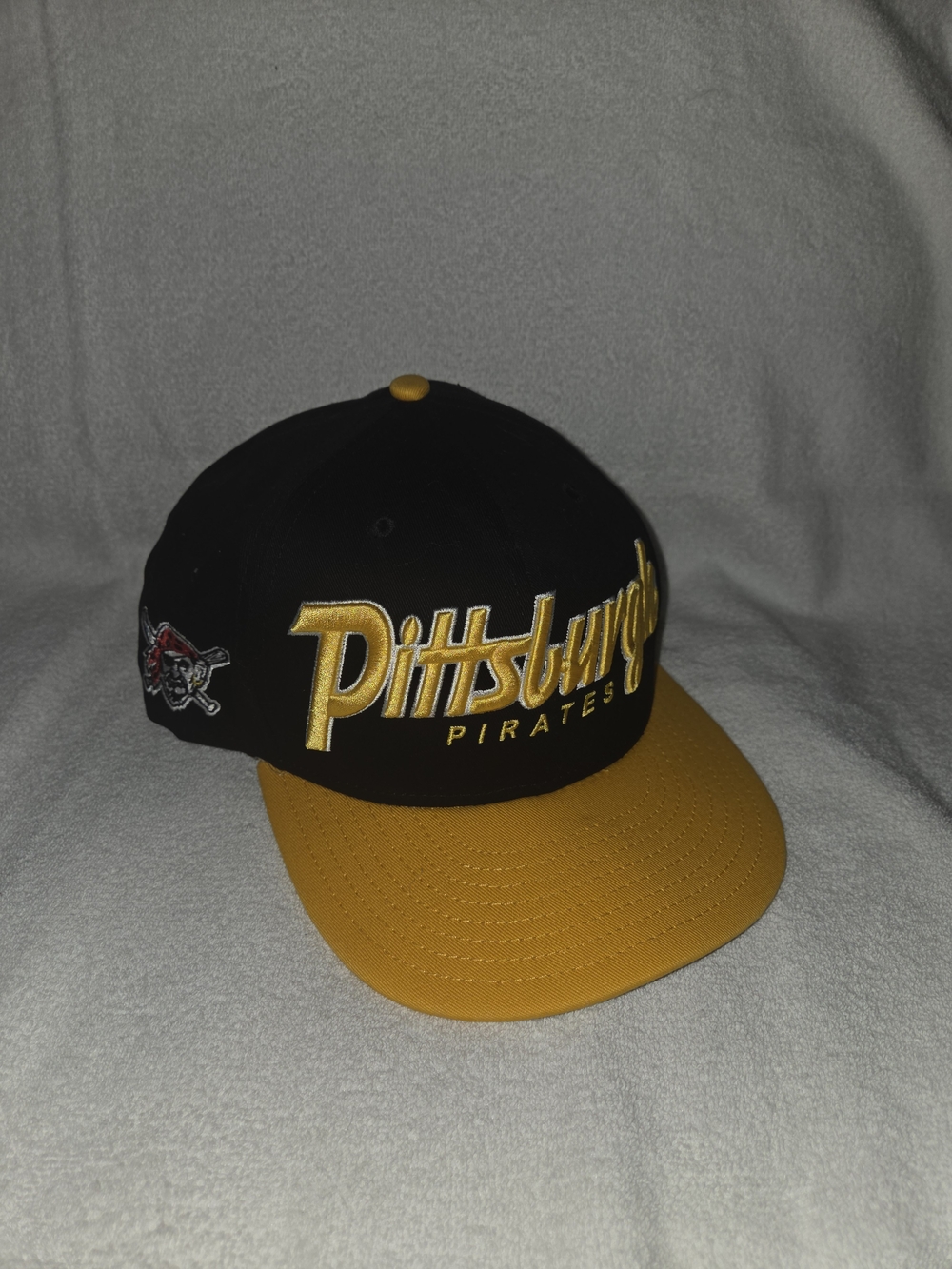 New Era Pittsburgh Pirates Snapback Hat, Med/Large, NWOT, 9FIFTY